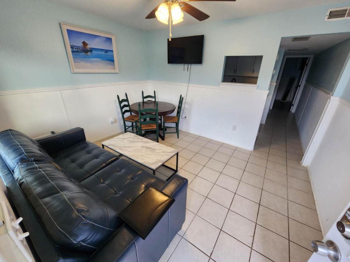 125 Atlantic Avenue Unit E - Pet Friendly! Walk To The Beach And Pier!1Br -1Ba - Sleeps 2-4 Guests! Myrtle Beach Esterno foto